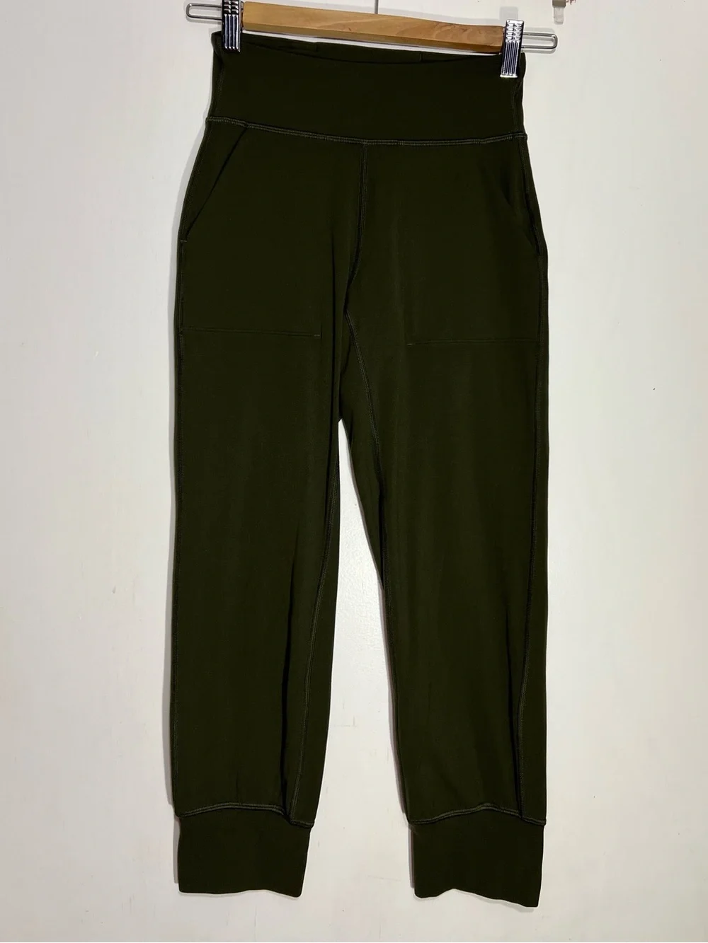 Lululemon Dark Olive  Align Jogger Crop *23